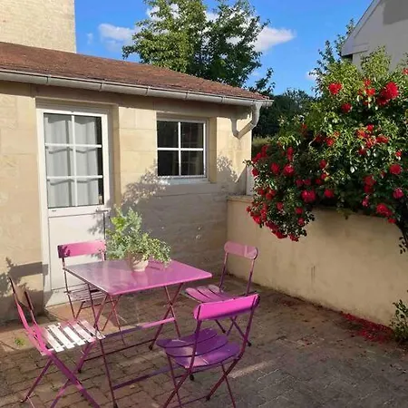 Holiday home Maison Typique En Pierre De Caen - 4 Voyageurs Louvigny