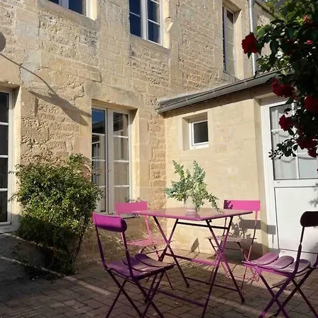 Holiday home Maison Typique En Pierre De Caen - 4 Voyageurs